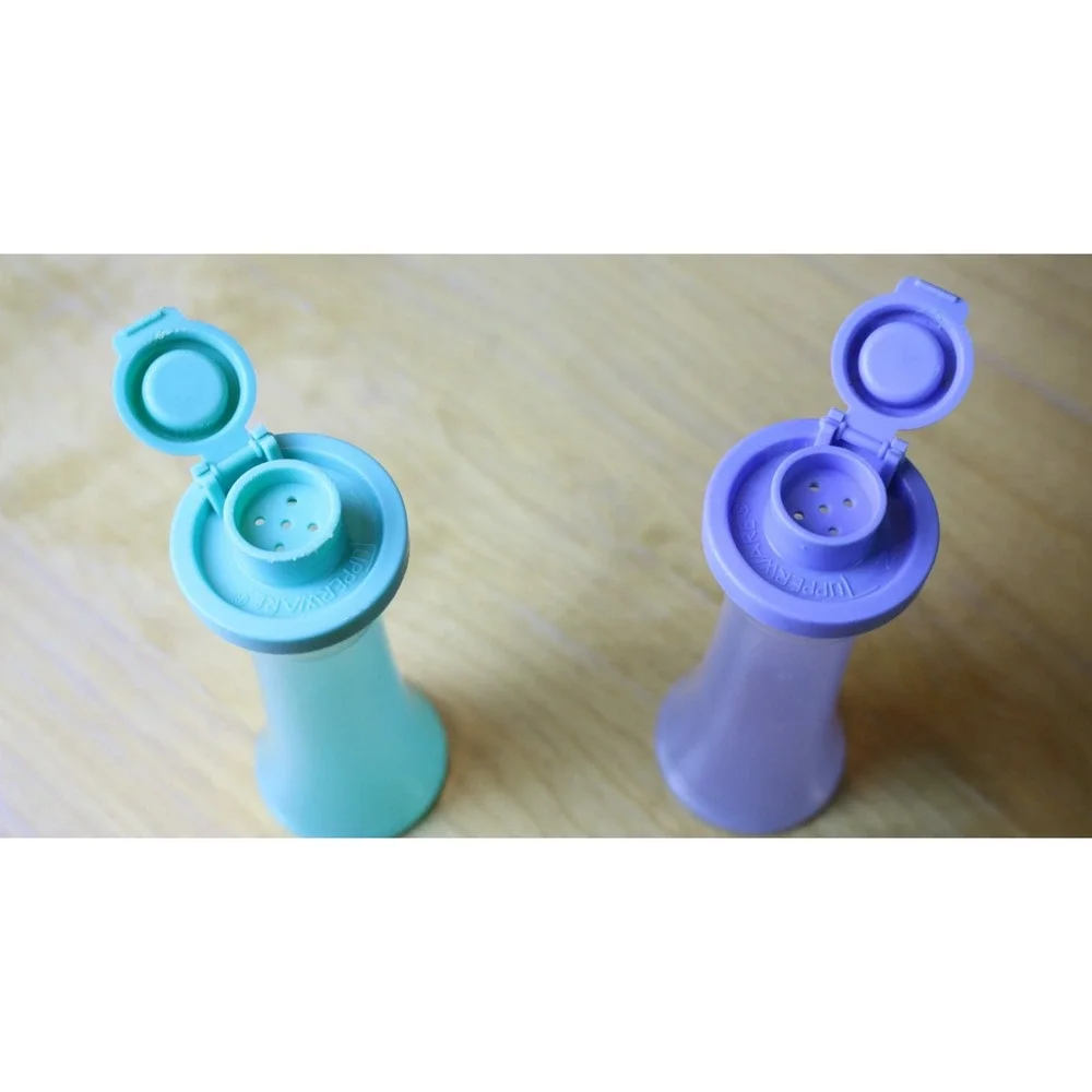 Vintage Tupperware Salt and Pepper Shakers Kitchen Table Retro Blue Green Set